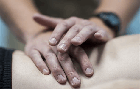 GP assistance for muscle recovery in Sotogrande