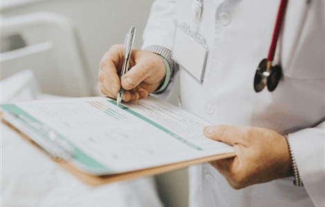 Médico especialista en anemia en la Costa del Sol